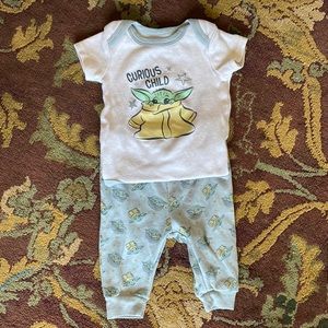 Baby Yoda 2 piece set 3-6 months